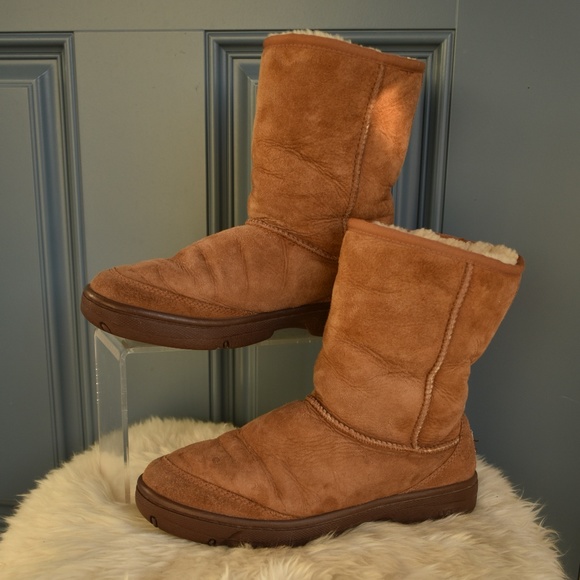 UGG | Shoes | Ugg Ultimate Short 5275 